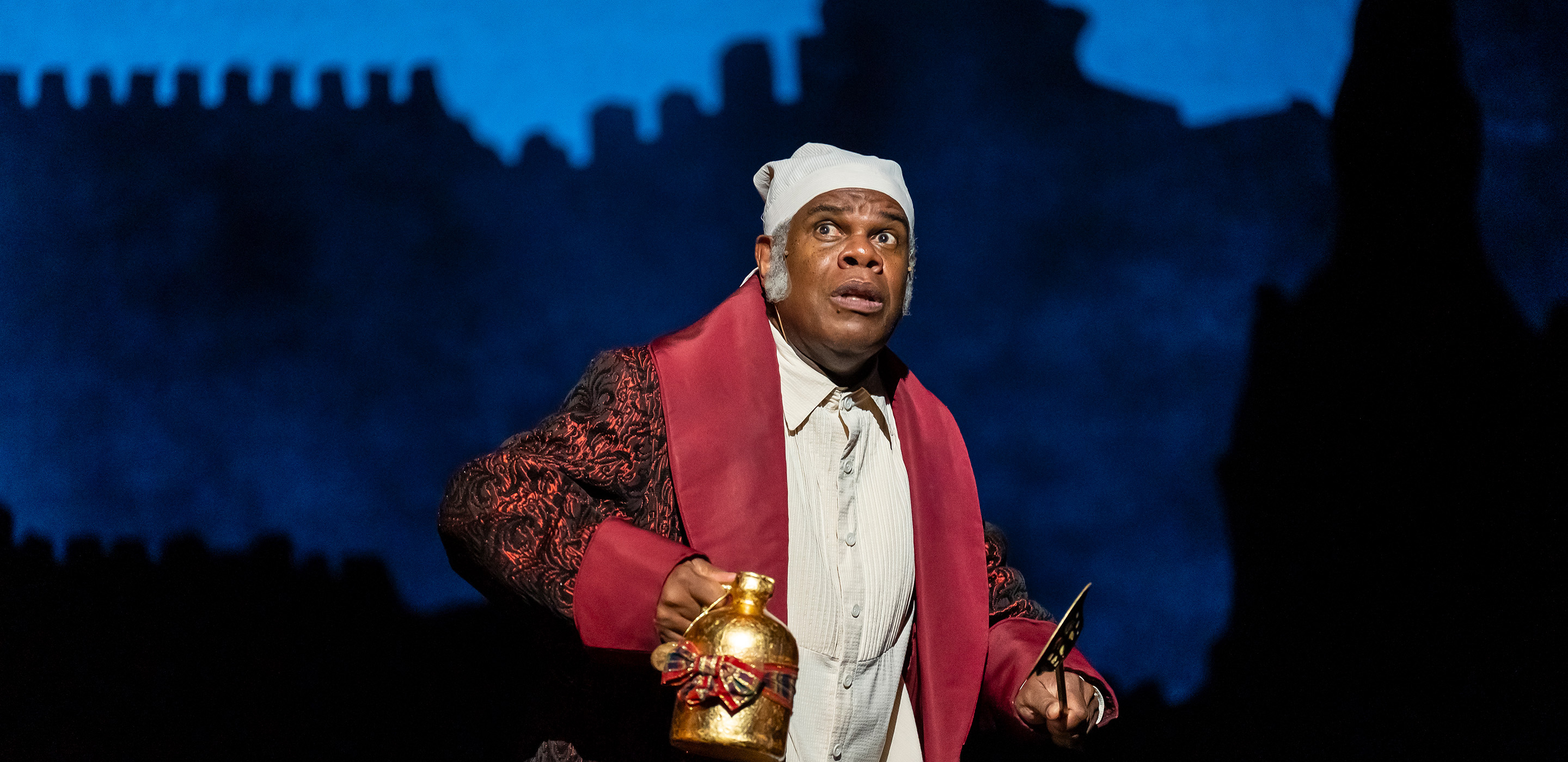 Craig Wallace as Ebenezer Scrooge in A Christmas Carol (2024). Photo by Scott Suchman.